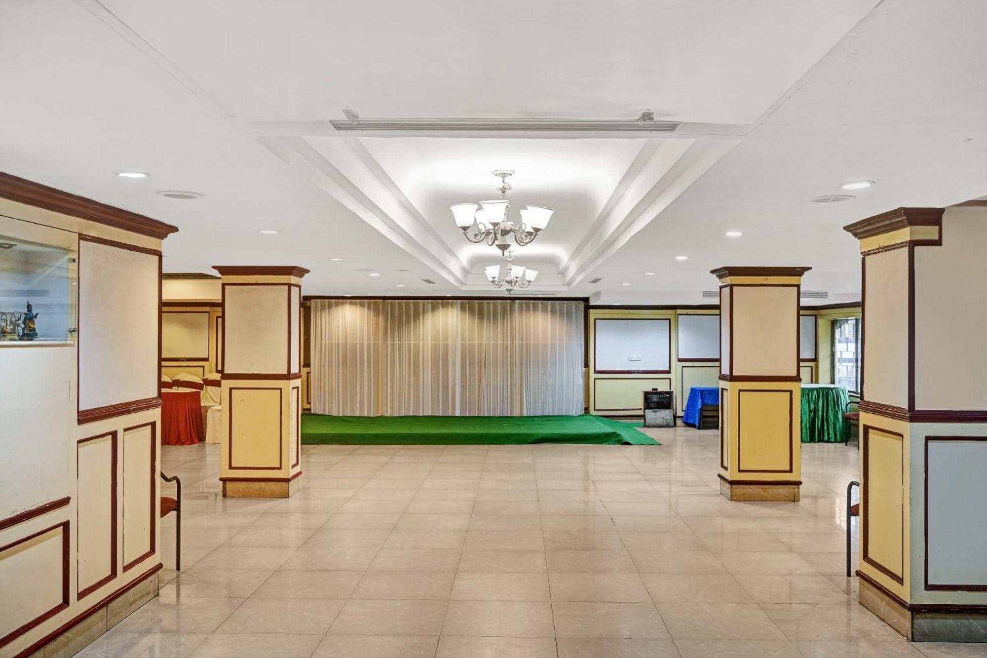Super Townhouse Oak Hotel Belsons Taj Mahal Secundurabad Exteriér fotografie