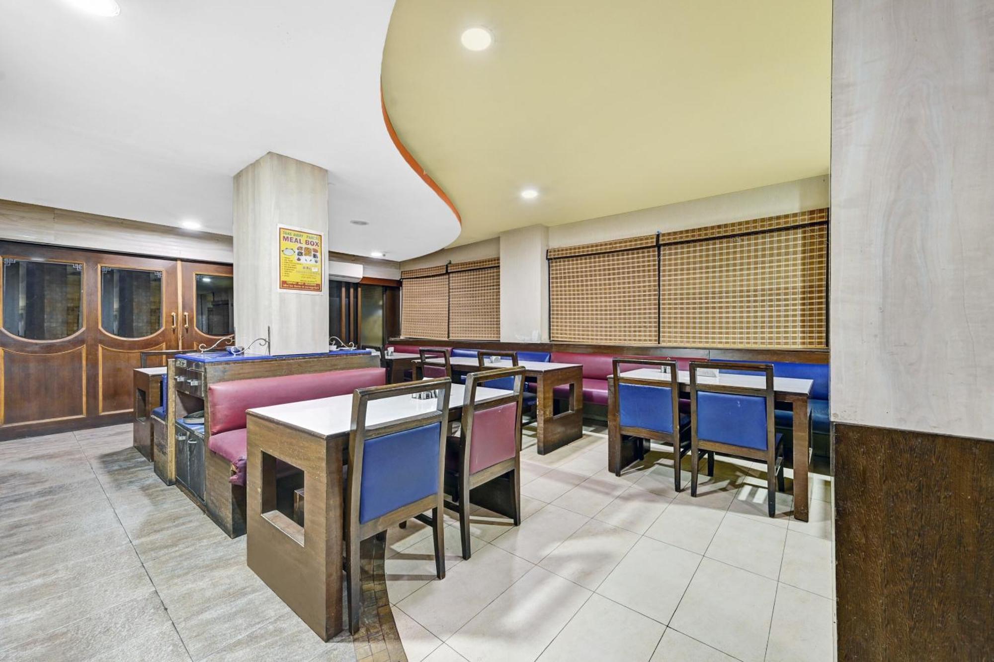 Super Townhouse Oak Hotel Belsons Taj Mahal Secundurabad Exteriér fotografie